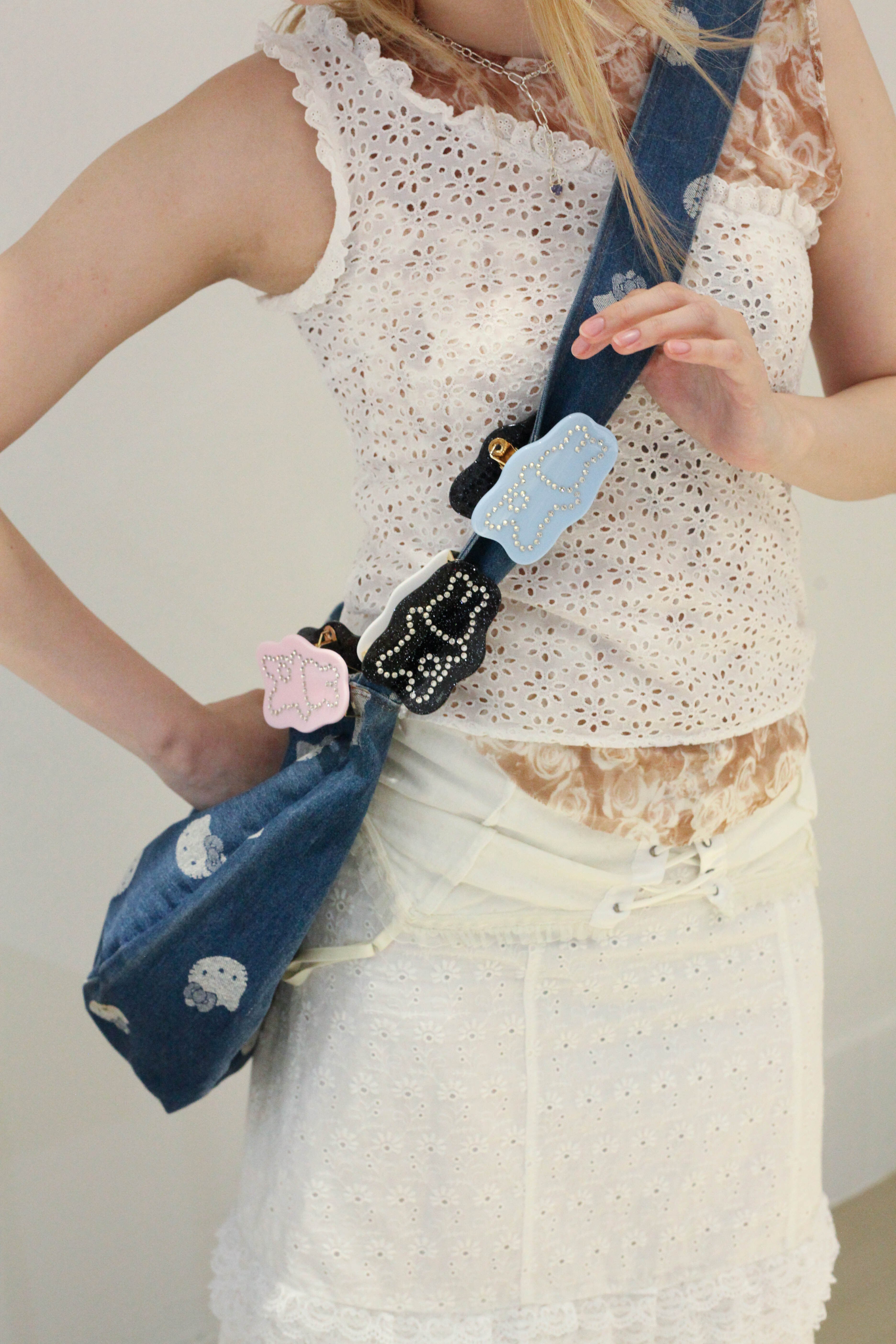 うさぎ® バンスクリップ #LA22023H White × Glitter Black | LANIE