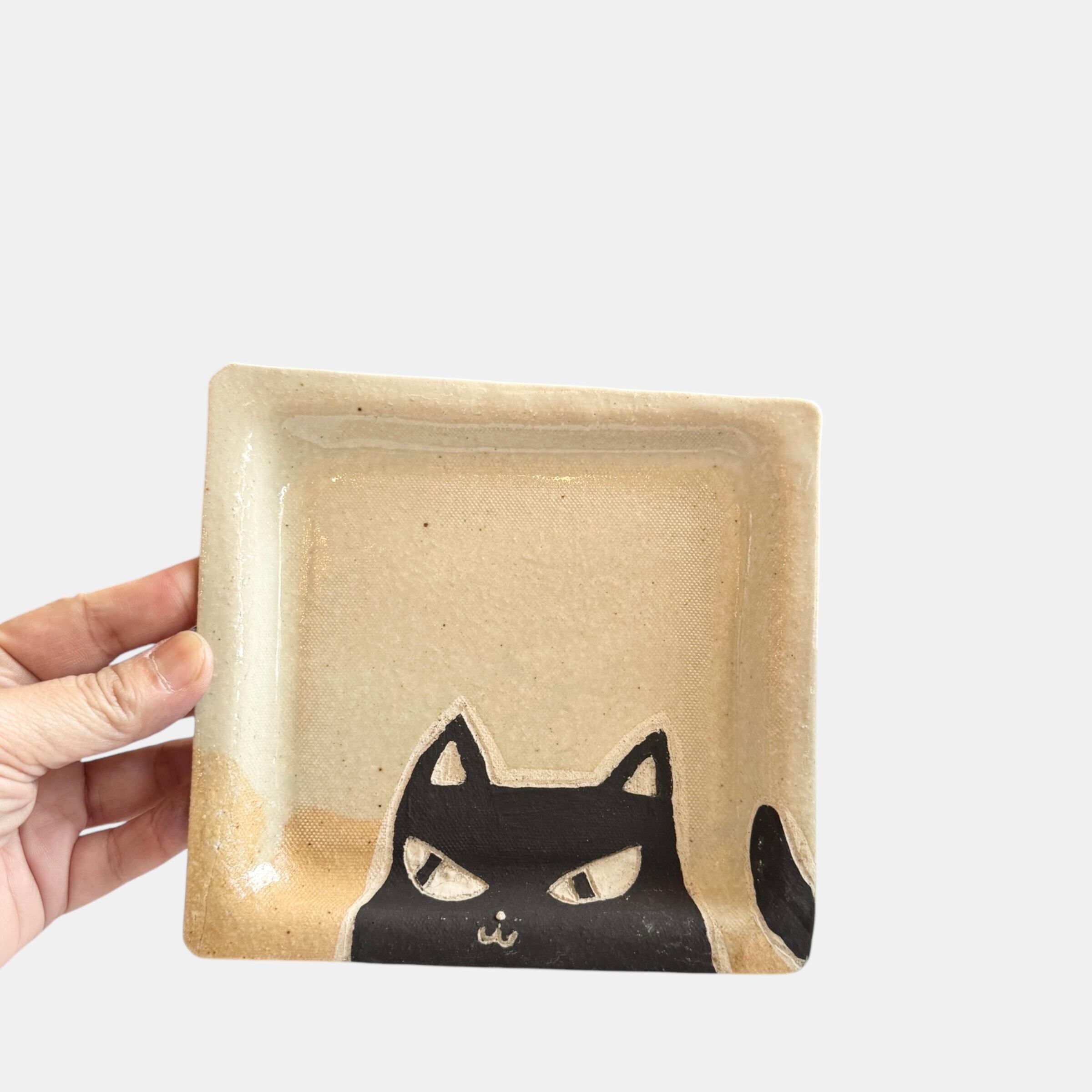 フランス アンティーク 古いメタル製の小さな小皿 猫の顔の形の受け皿 ☆
