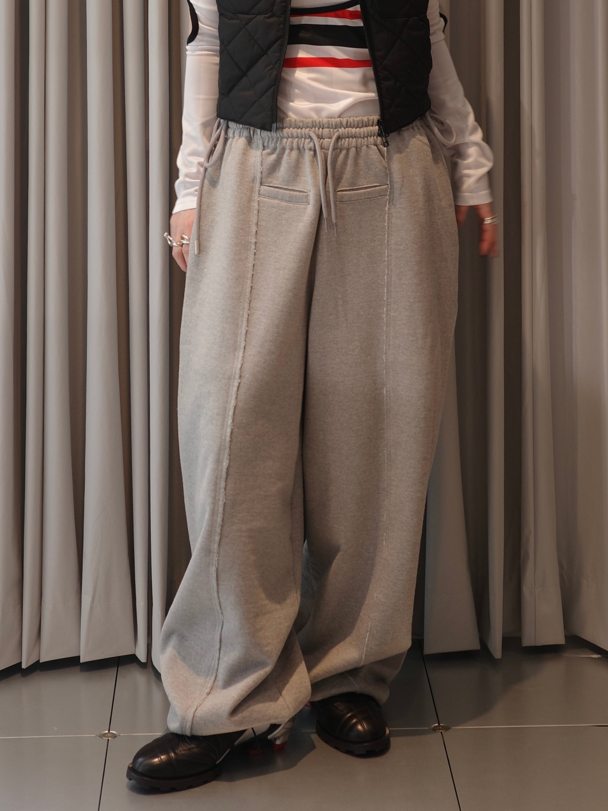 フェティコ　FAUX-LEATHER SATIN TROUSERS フェティコFAUX-LEATHER SATIN TROUSERS