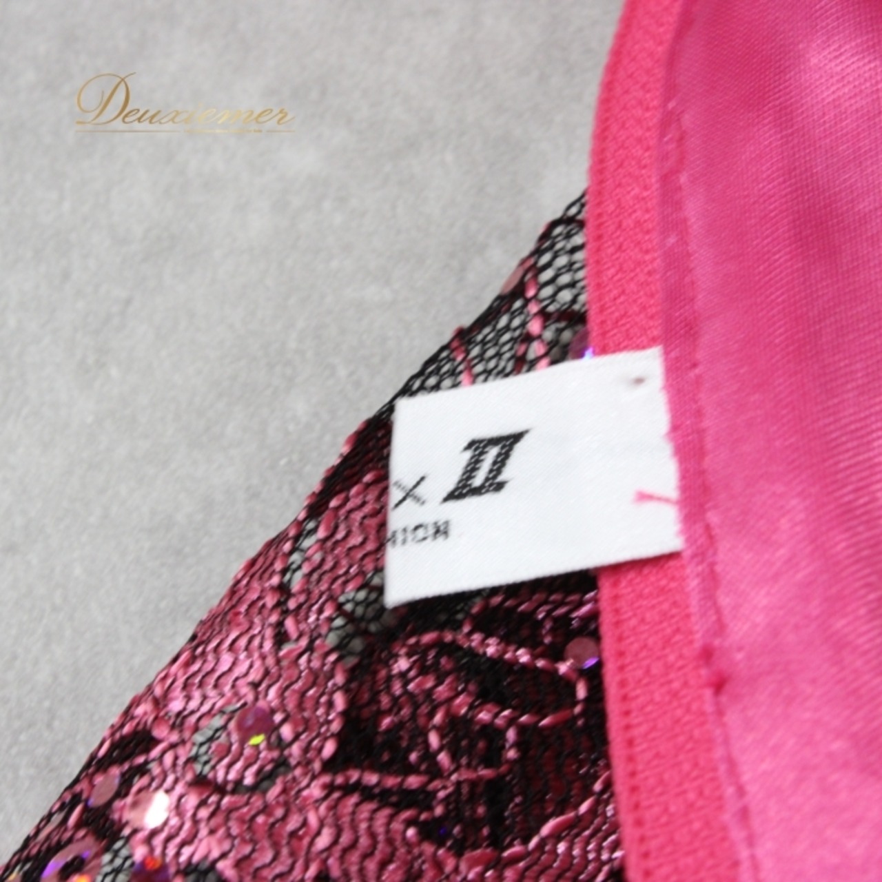 社交ダンス 衣装 スタンダード ドレス ワンピース パーティドレス un×2 ブラック系 ピンク系 黒 準正装 レース 花柄 リボン柄 デモ ストレッチ フェミニン 薄手 おしゃれ 大人 ピンクブラック 結婚式 オケージョン フォーマル トレンド 人気 デザイン 成人式 着心地 薔薇模様 パーティ用 特別な日 祝い事 イベント ファッション