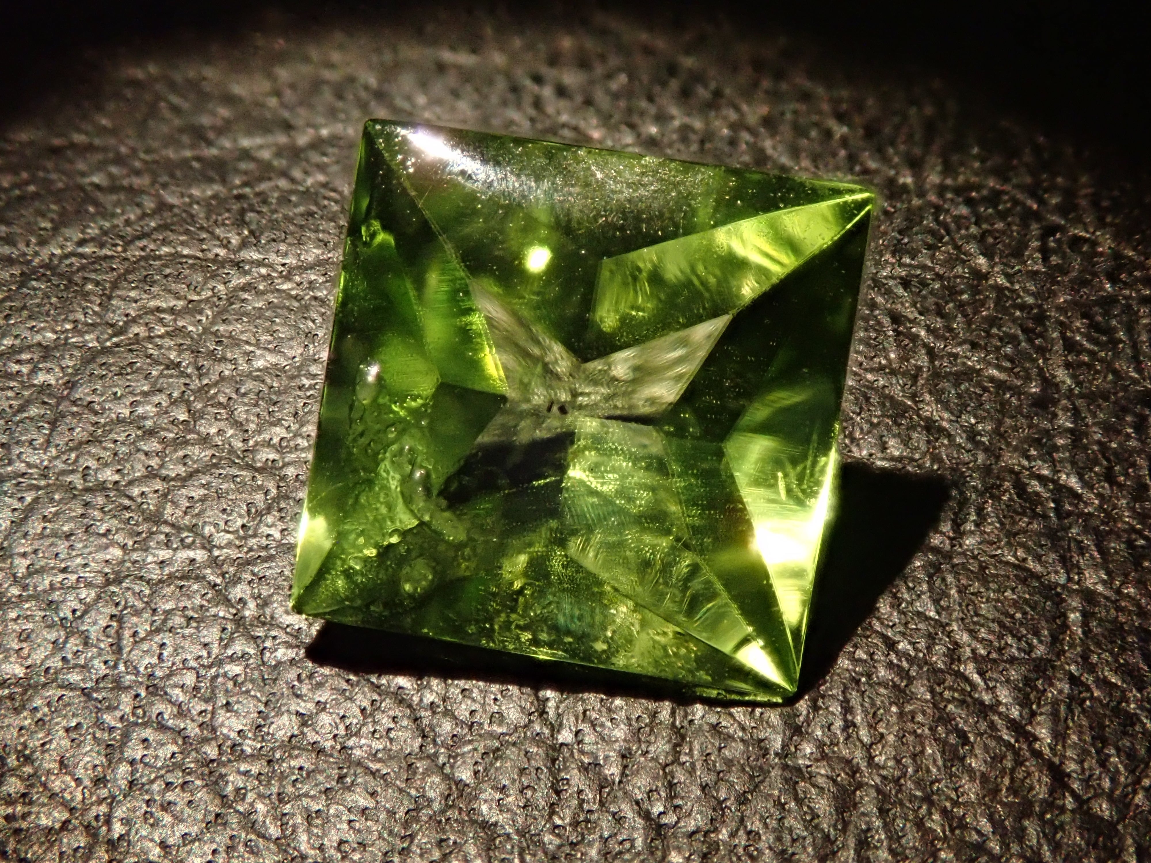 【新商品】ペリドット 1.706ct