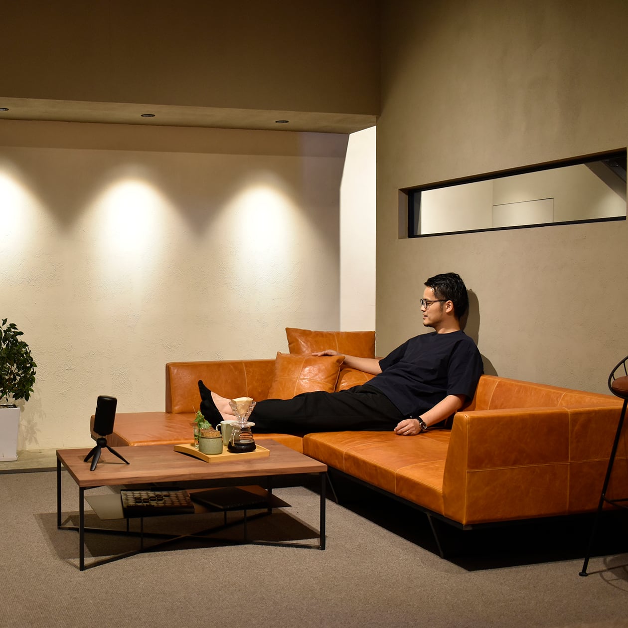 FLAT SOFA ワンアーム+カウチL/R [FKU1301-L/R FB-B] ｜ 本革 革張り