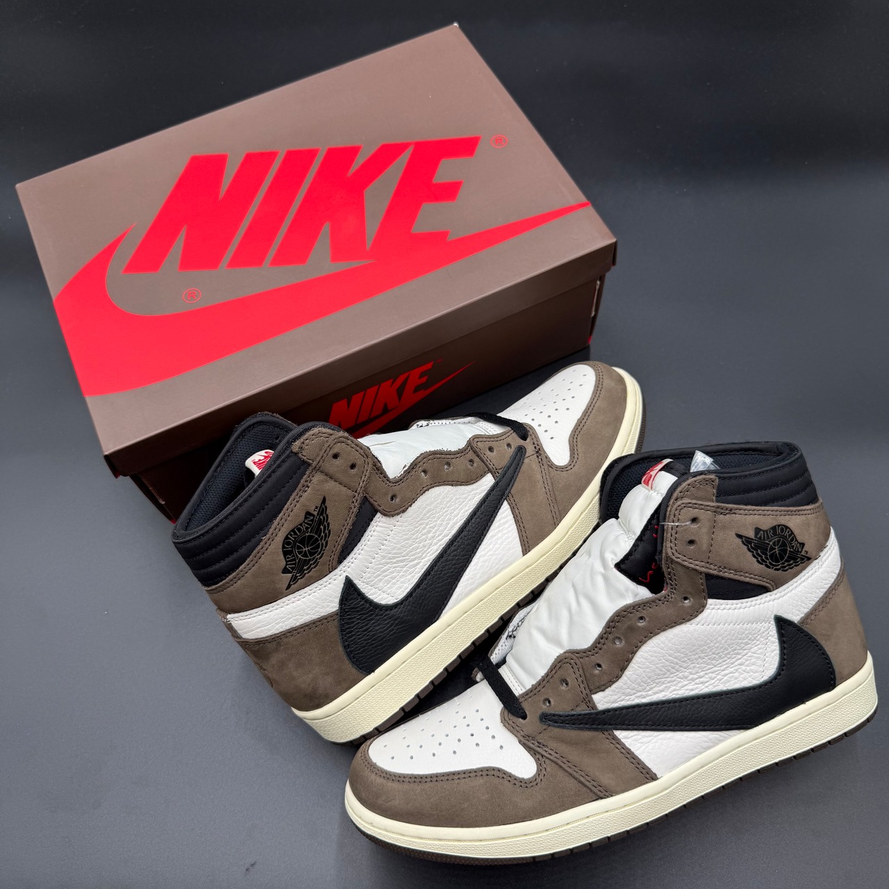 ×TRAVIS SCOTT AIR JORDAN 1 RETRO HIGH OG TS SP CD4487-100