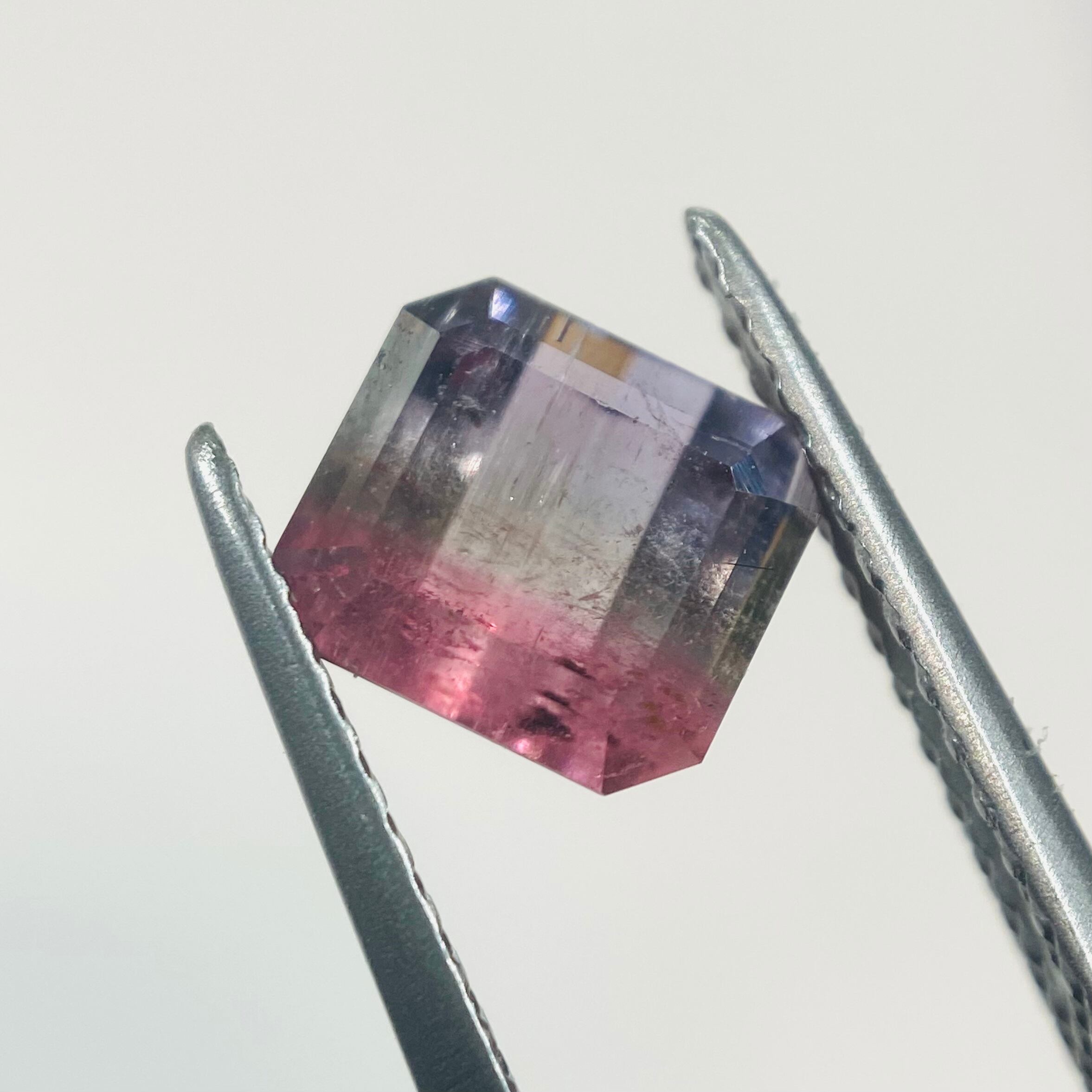 元気で凛とした美しさ パーティーカラートルマリン1