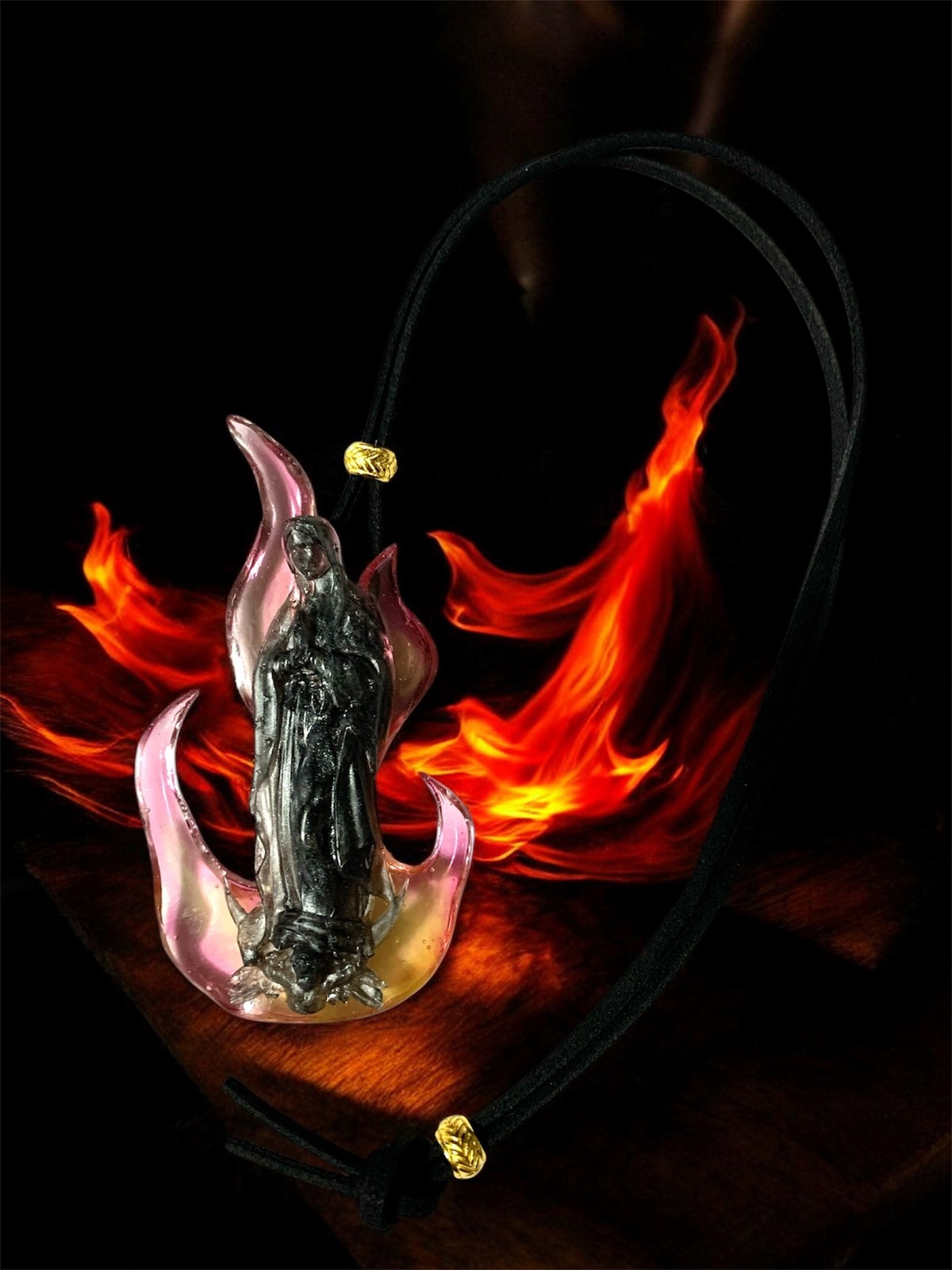 BLACK MARIA Flames Red | THE CANDY MARIA