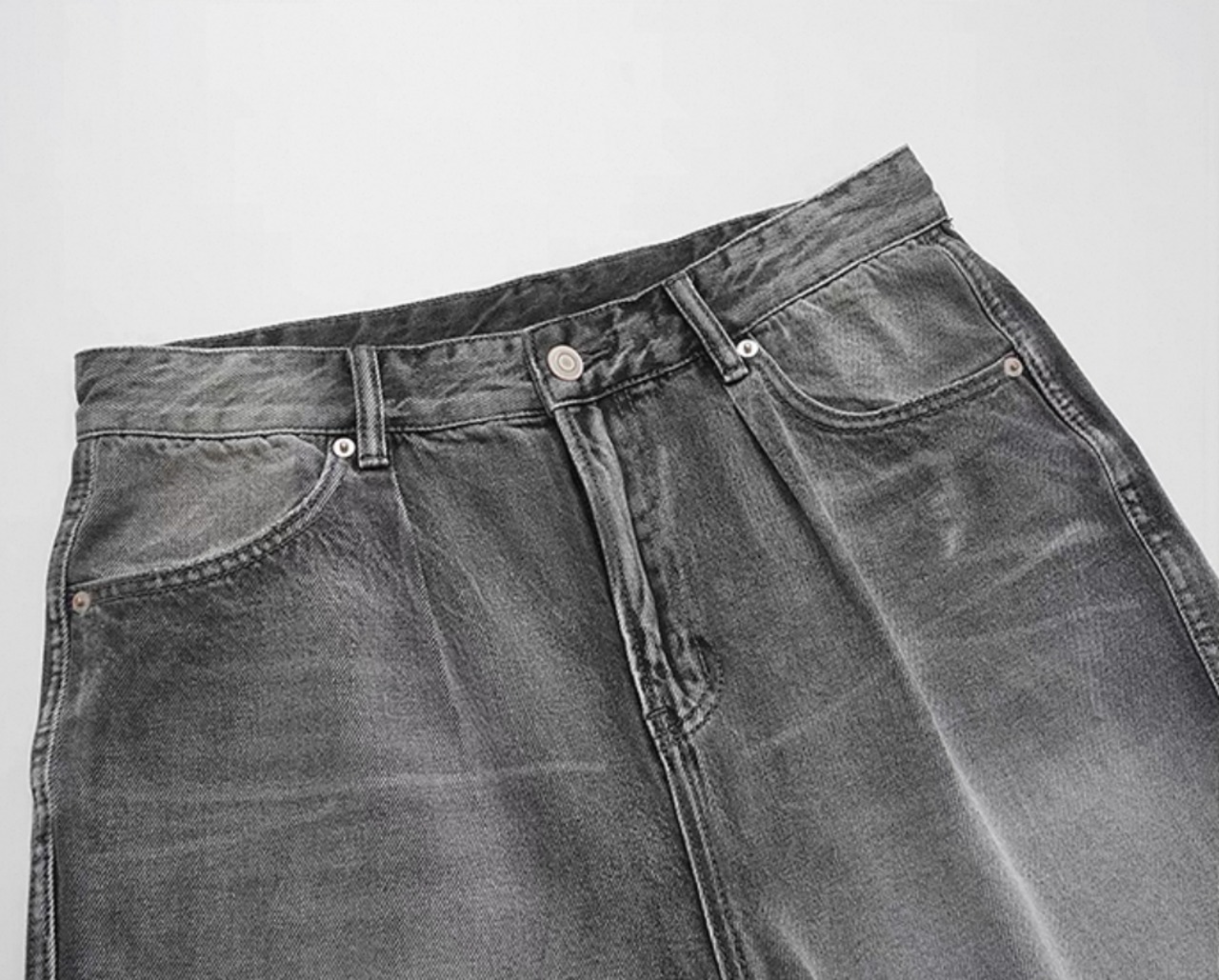 グライムウォッシュドショーツ