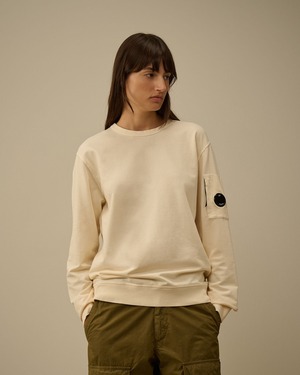 【26SS】C.P COMPANY シーピーカンパニー /LIGHT FLEECE CREWNECK LENS SWEATSHIRT / スウェットシャツ