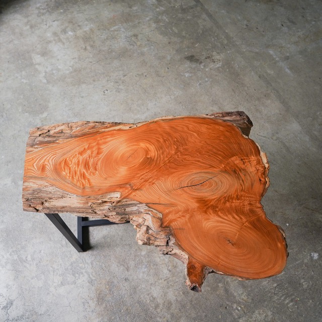 ＜送無＞ 欅の銘木一枚板 御一人様デスク