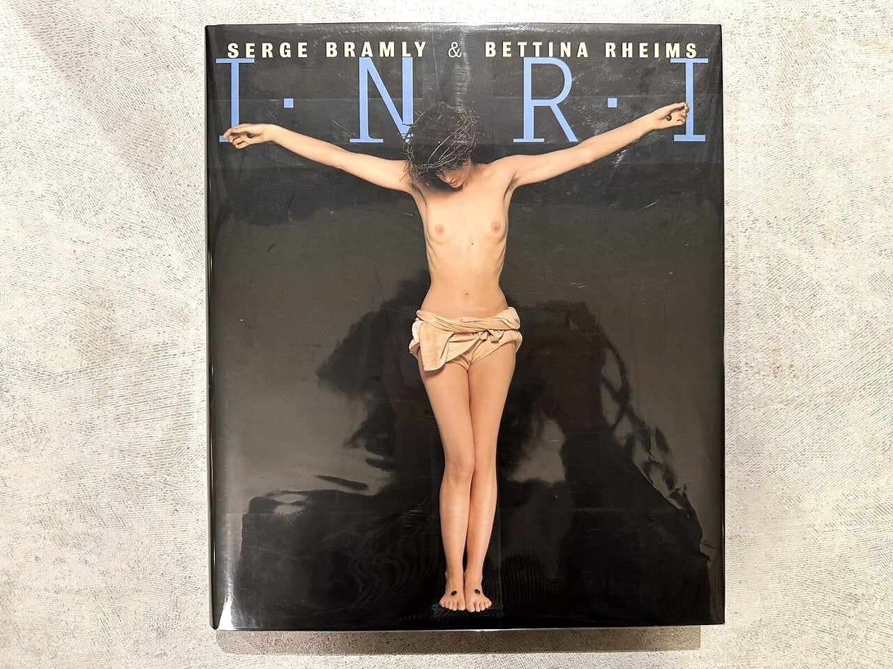 【VA700】I.N.R.I. /Bettina Rheims
