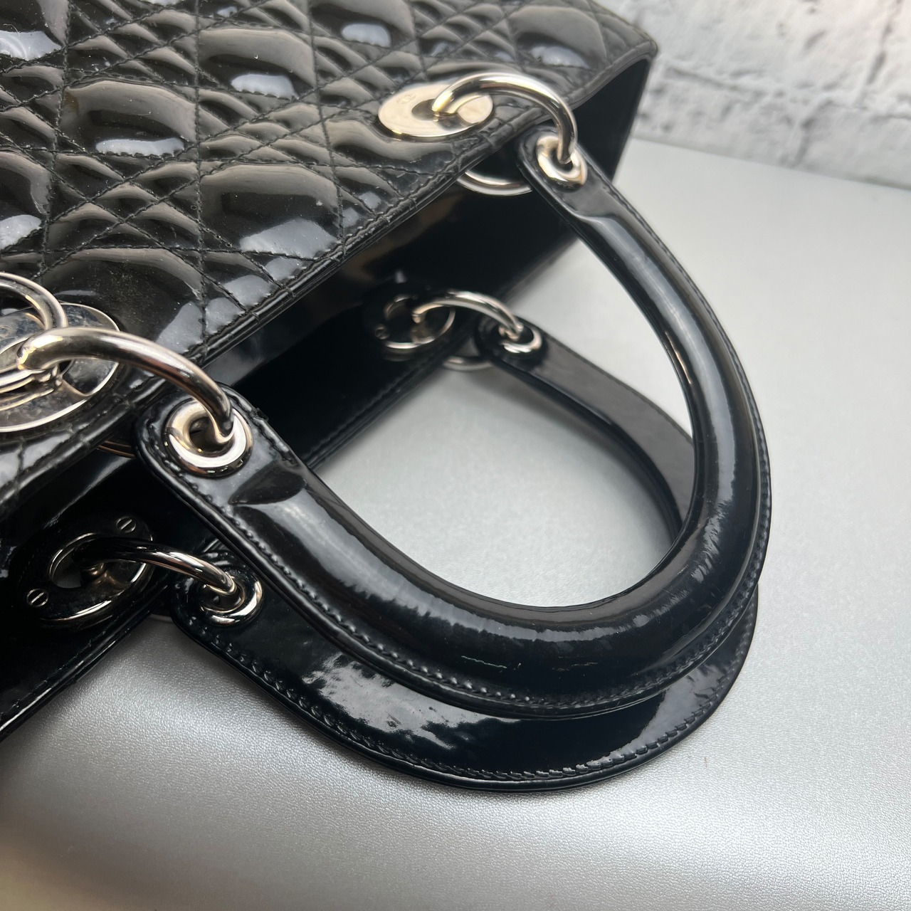 Christian Dior２WAY カナージュ エナメル ショルダーバッグ ブラック A-10018