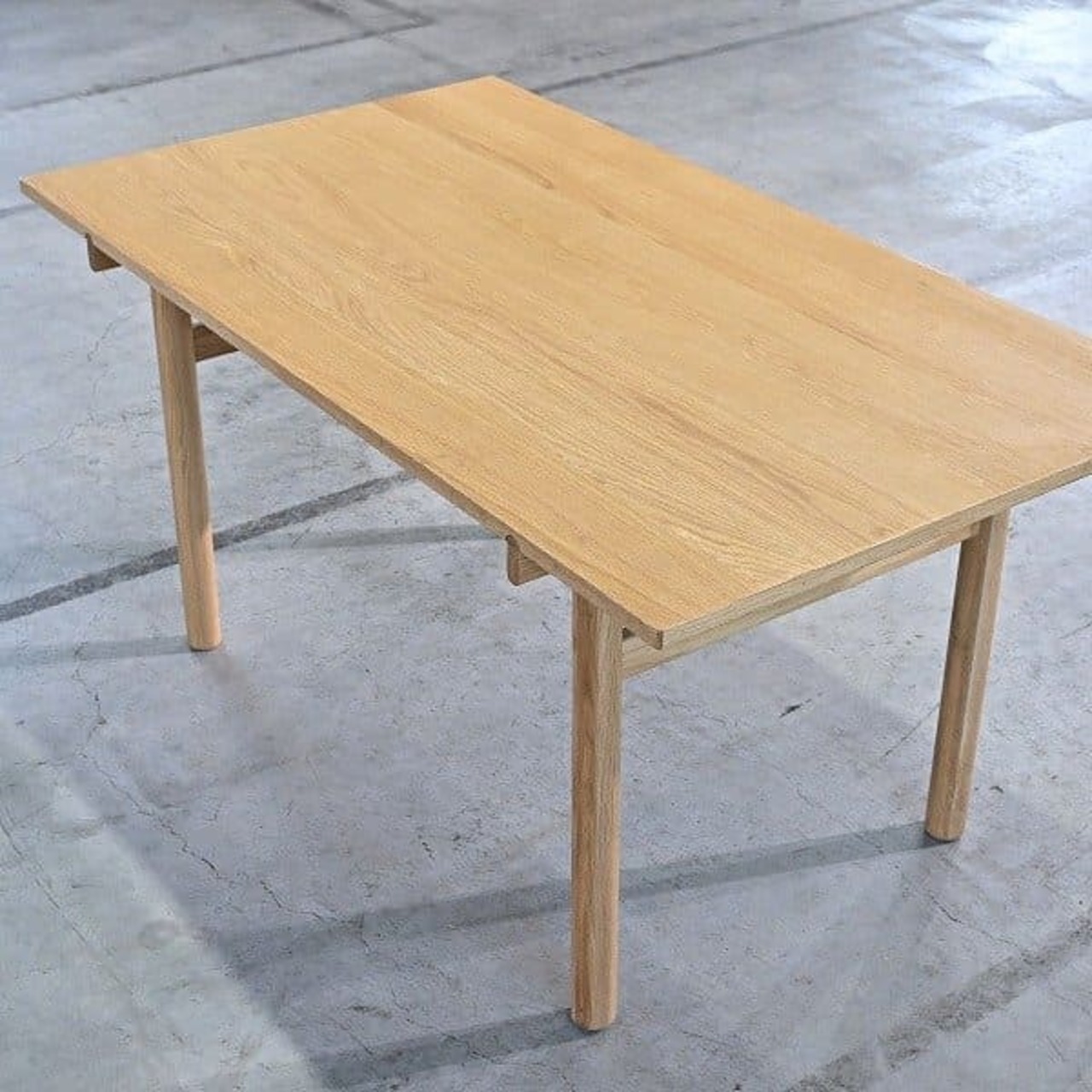 関家具「LDT ムーフ」ダイニングテーブル オーク材 無垢 食卓 机 コンパクト 作業台 ナチュラル カントリー ディスプレイ ナチュラル【中古家具/中古インテリア/USED家具ユーズド家具/リサイクル】