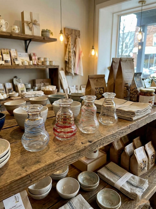 【液だれしない】人気のおまかせ醤油差し 汁次 垂れない(選べませんベル型・瓢箪型) 日本製 売れ筋