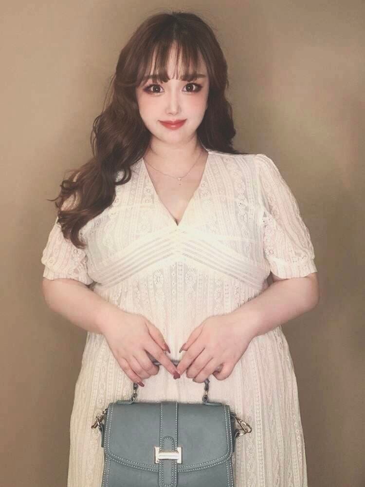 総レースVネックロングワンピース パーティーコーデ パフスリーブ 半袖 お呼ばれ きれいめ 大きいサイズ 韓国 CH4377