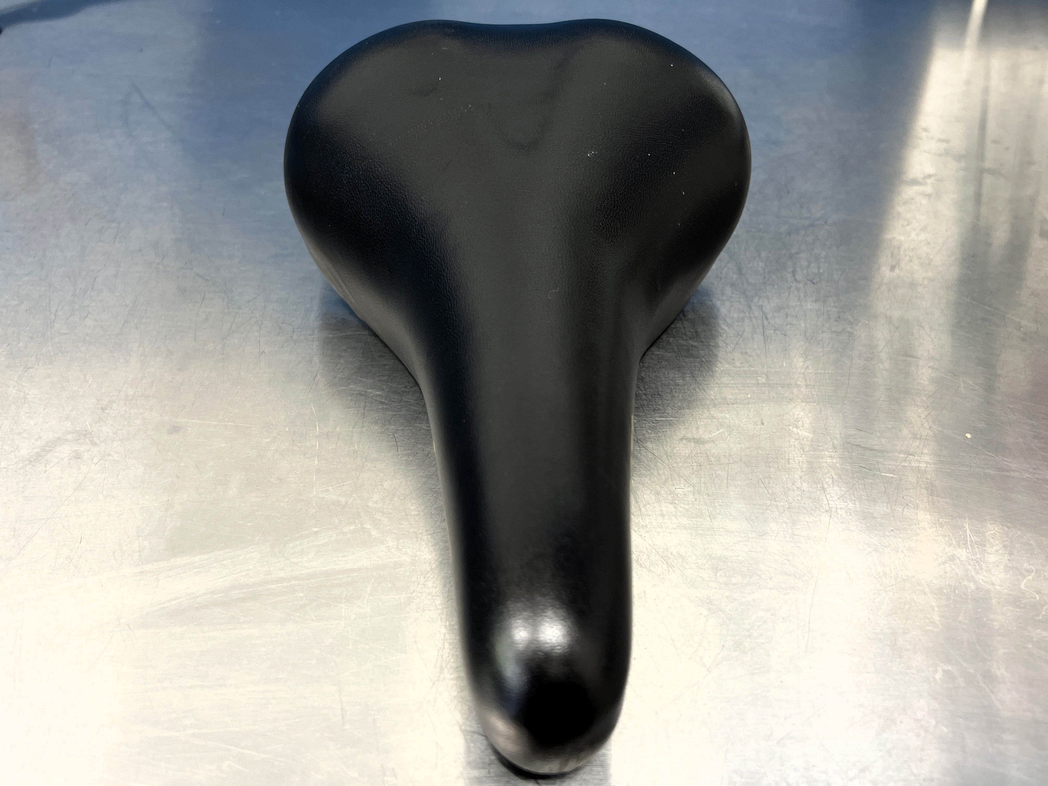 Avocet Touring サドル メンテナンス済 | CALI BIKES SC