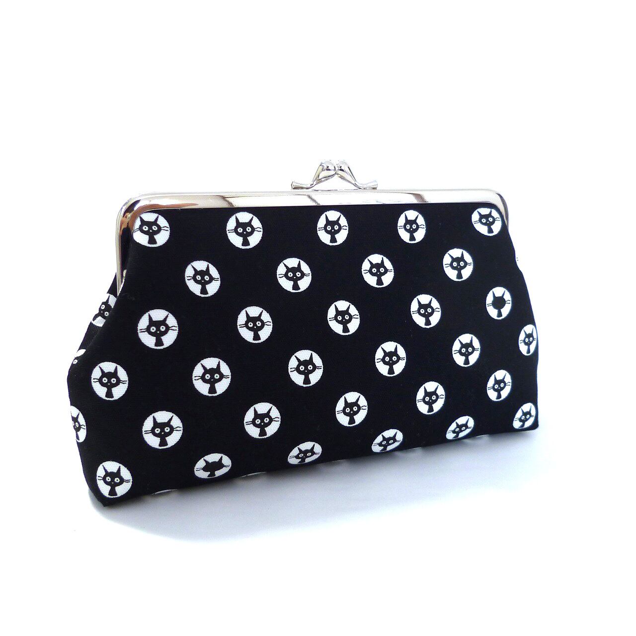 がま口ポーチ 黒猫柄 ネコ 化粧ポーチ G290 手づくりのがま口のお店 がま口屋さんchocho