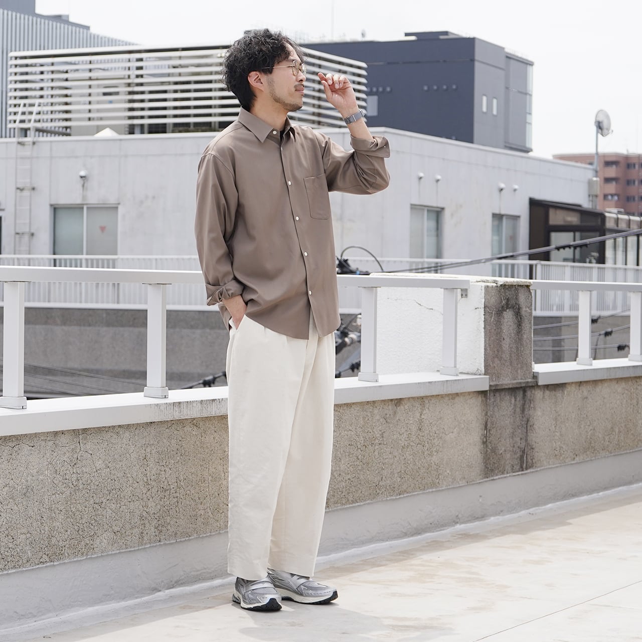 春夏ver】大人の好印象コーデに様変わりする「尾州ウールシャツ