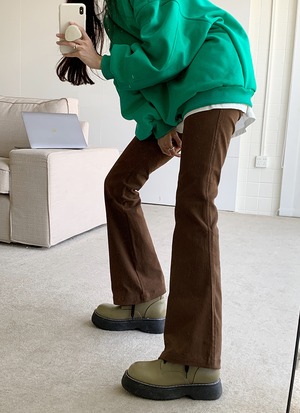 美脚 脚長 ロング丈 ストレート フレアパンツ ボトムス パンツ ズボン ストレートパンツ ロング フレア スリム タイト 細身 ポケット ハイウエスト かわいい 大人可愛い シンプル カジュアル 大人 おしゃれ お洒落 レトロ 大人女子 こなれ感 ボーイッシュ 無地 春 夏 秋 冬 10代 20代 レディース 通勤 学生 通学 デート お出かけ 女子会 休日 旅行 着回し 普段使い 韓国 韓国系 オルチャン サイズ S M L XL 色展開 黒 ブラック 茶色 ブラウン