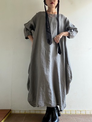 ①"Each Price Market' Vintage Linen Volume Dress