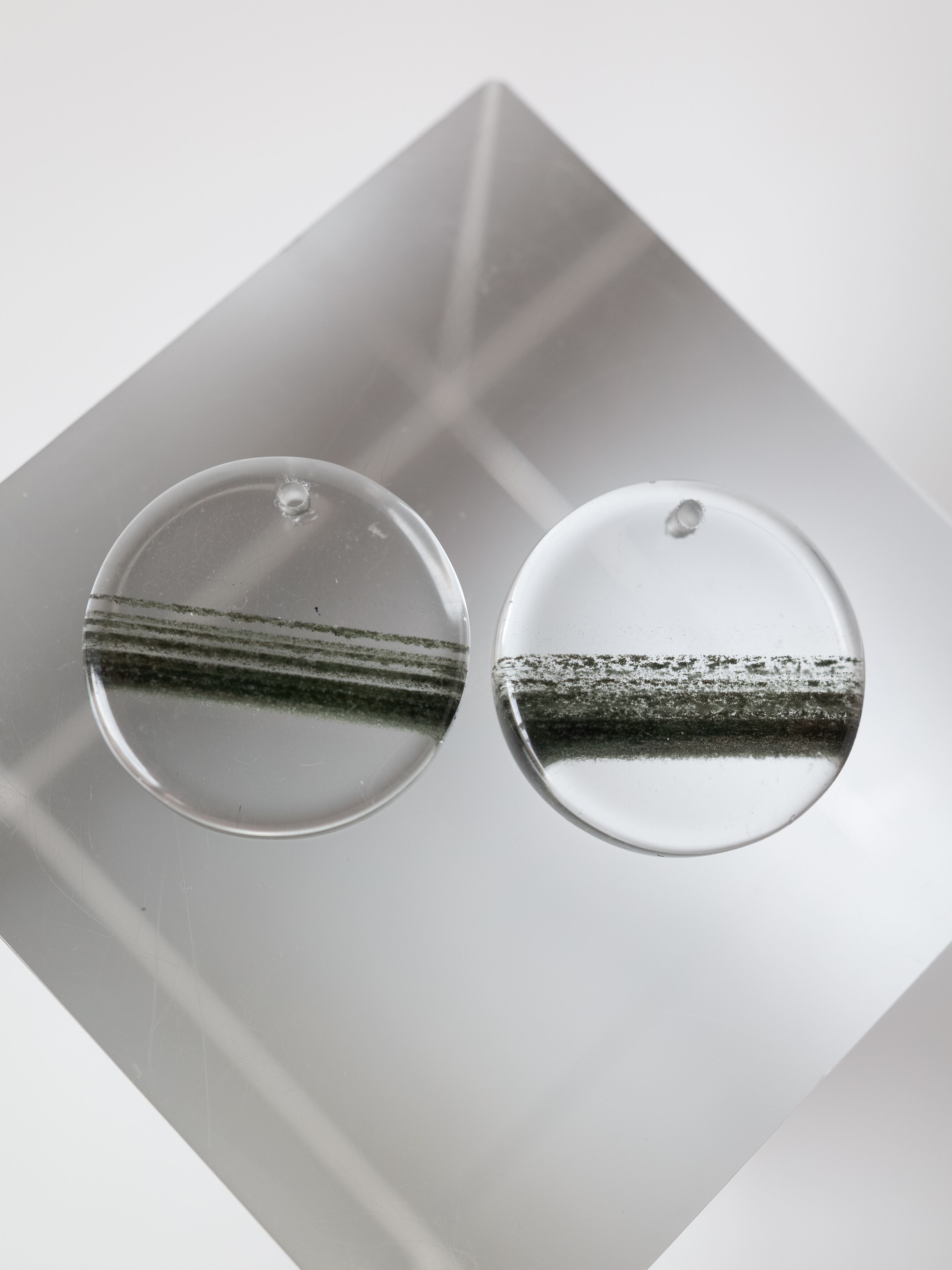 Bi-coloured Quartz | SELSHA Bi-coloured Quartz | SELSHA