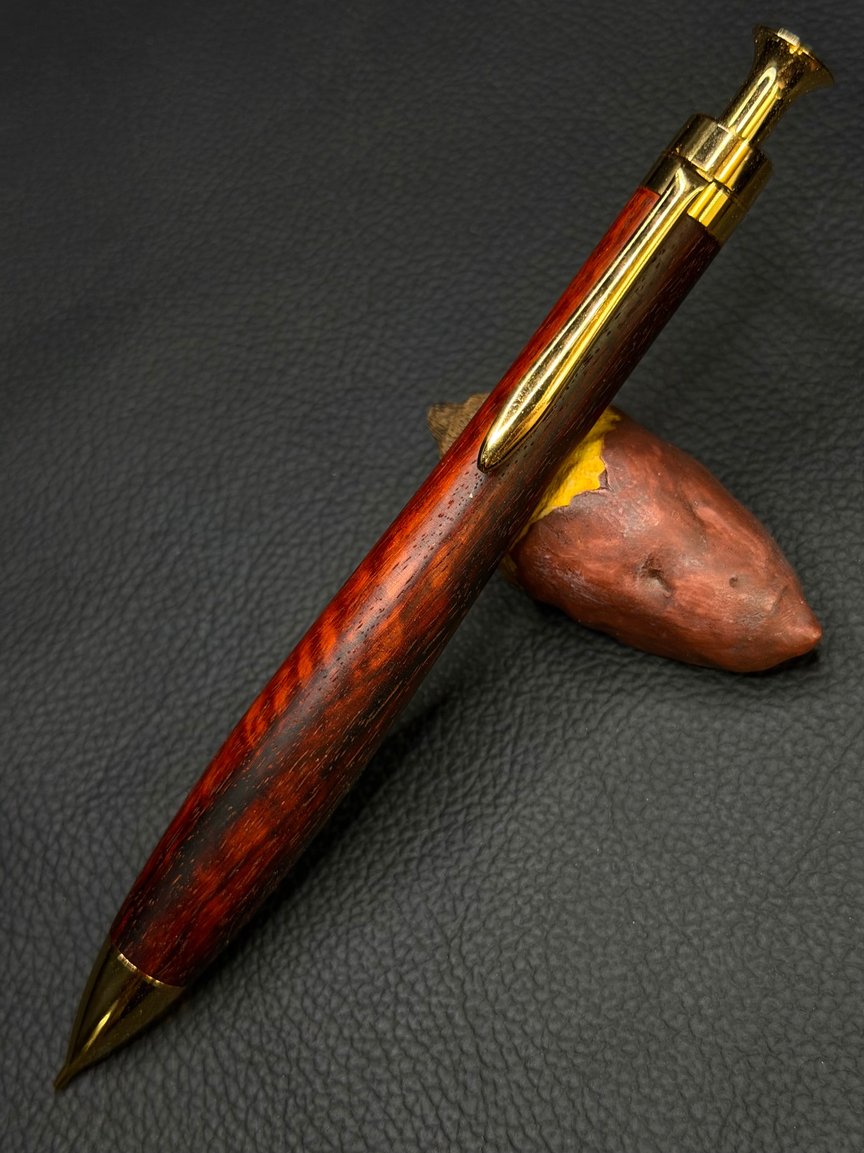 14 黒柿 孔雀杢 | こぶた工房