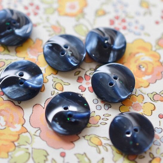 グリッターネイビーマーブル 2穴 12.5㎜