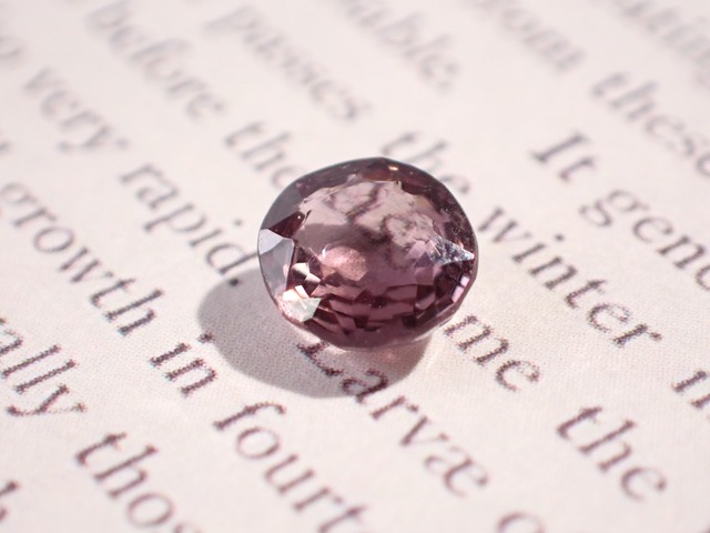 スピネル　0.81ct　[C13‐471]
