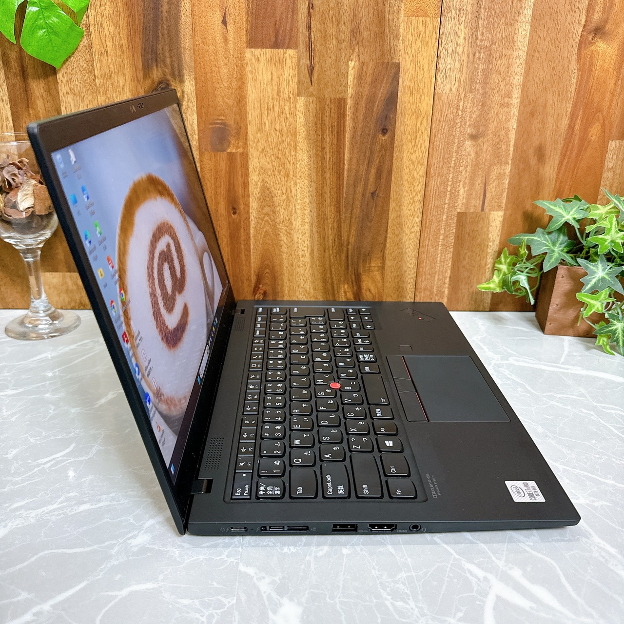 2020年式 Lenovo Thinkpad X1 Carbon Gen8 第10世代 Intel Core i7 / メモリ16GB / SSD512GB / 14インチディスプレイ