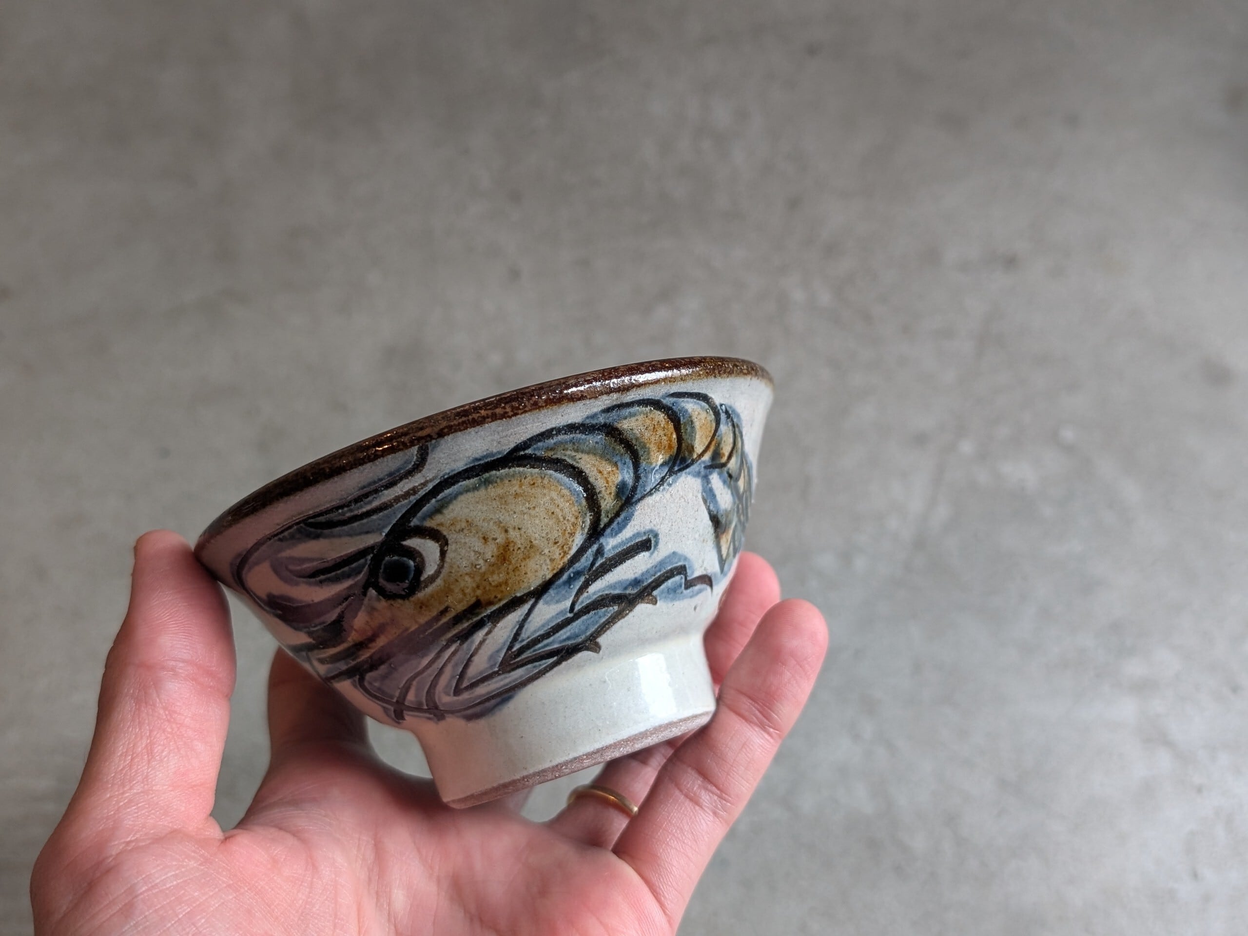 やちむん マカイ3.5寸（魚紋・海老紋） | 秀陶房 | inoya | Basic Life