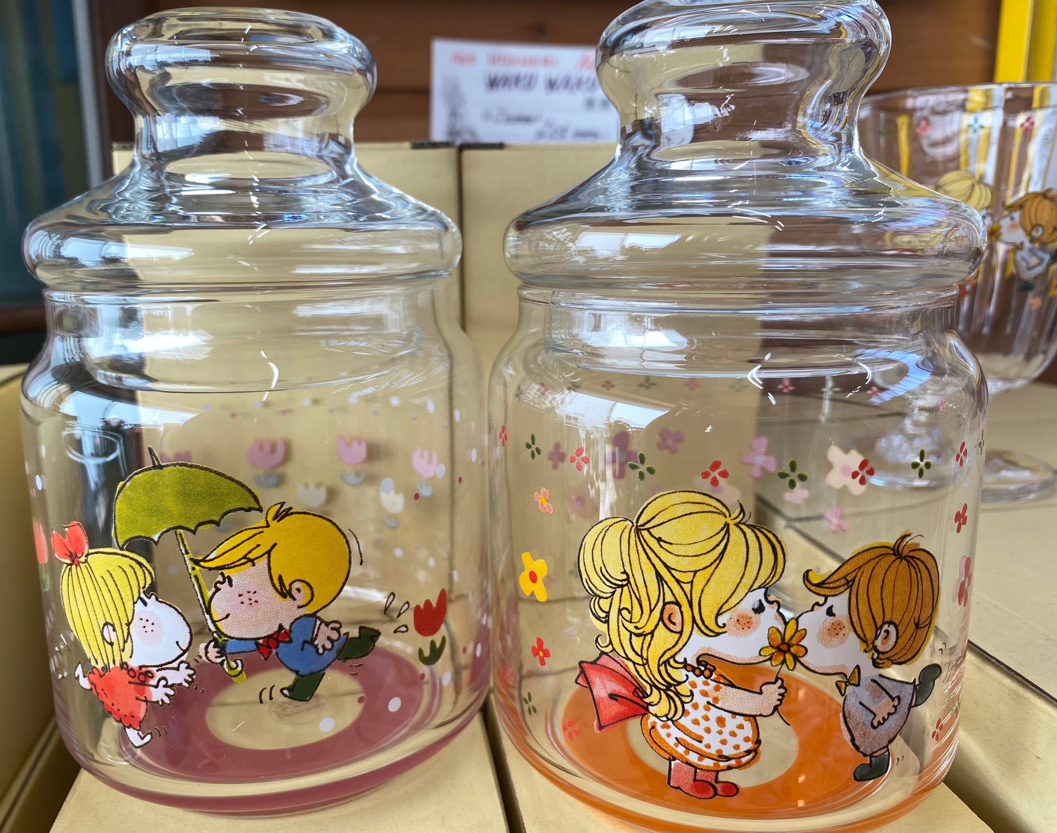 水森亜土「ガラスキャニスター」 | 水森亜土のおもちゃ箱画廊 official