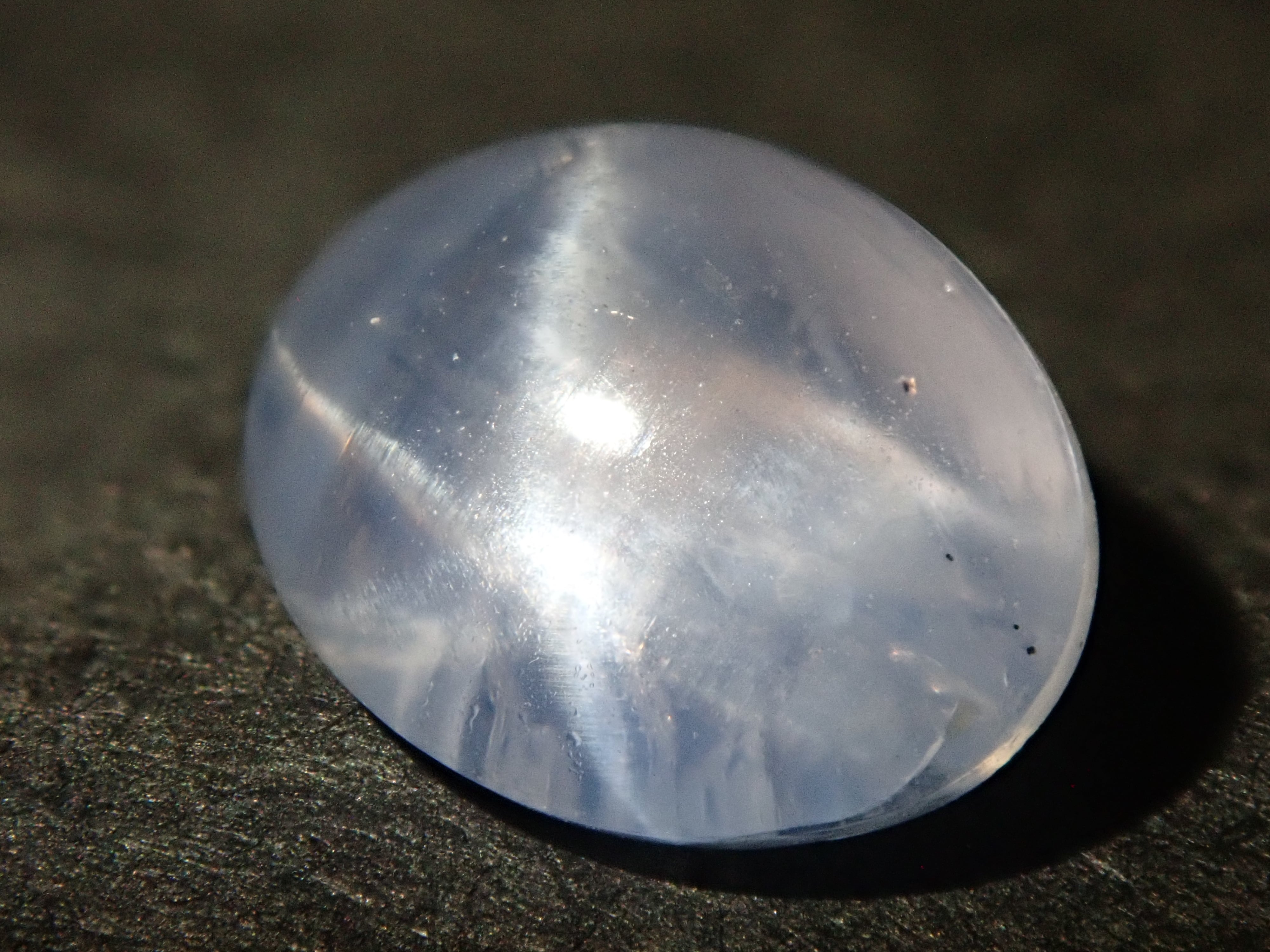 【新商品】スリランカ産スターサファイア 1.825ct