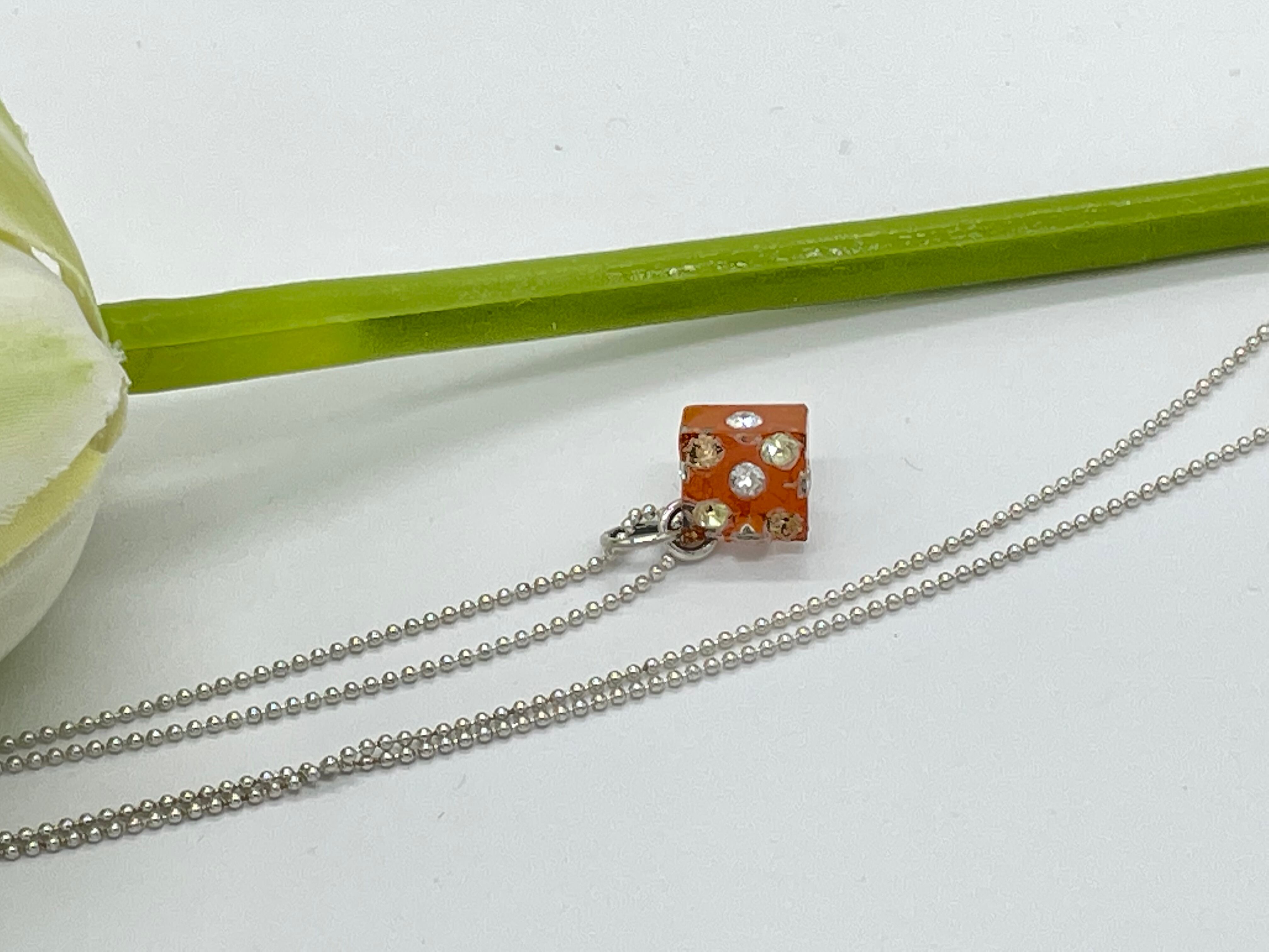 ペンダントトップ 六角形ドミノシングルS オランジュエルメス