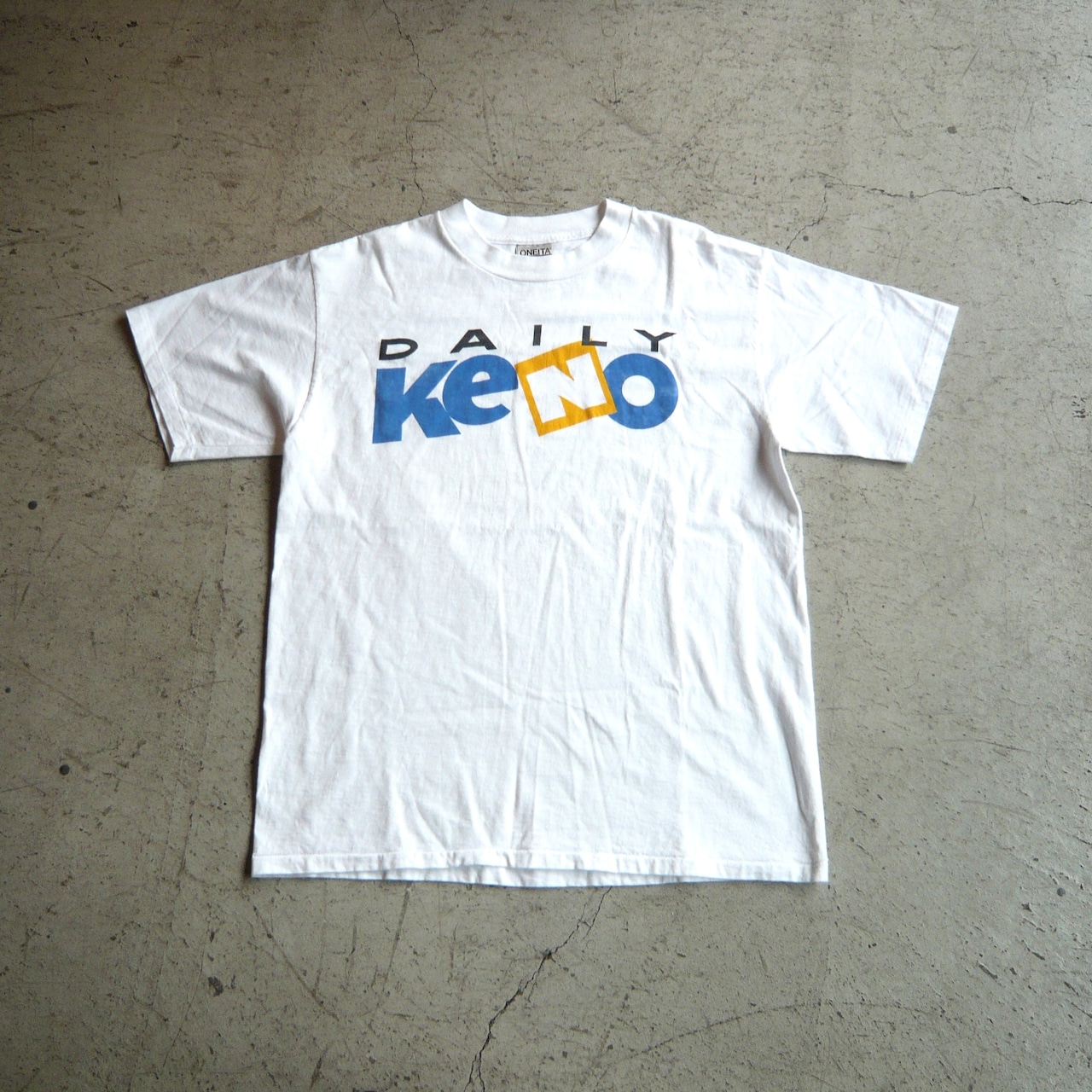 90s DAILY KENO Tシャツ