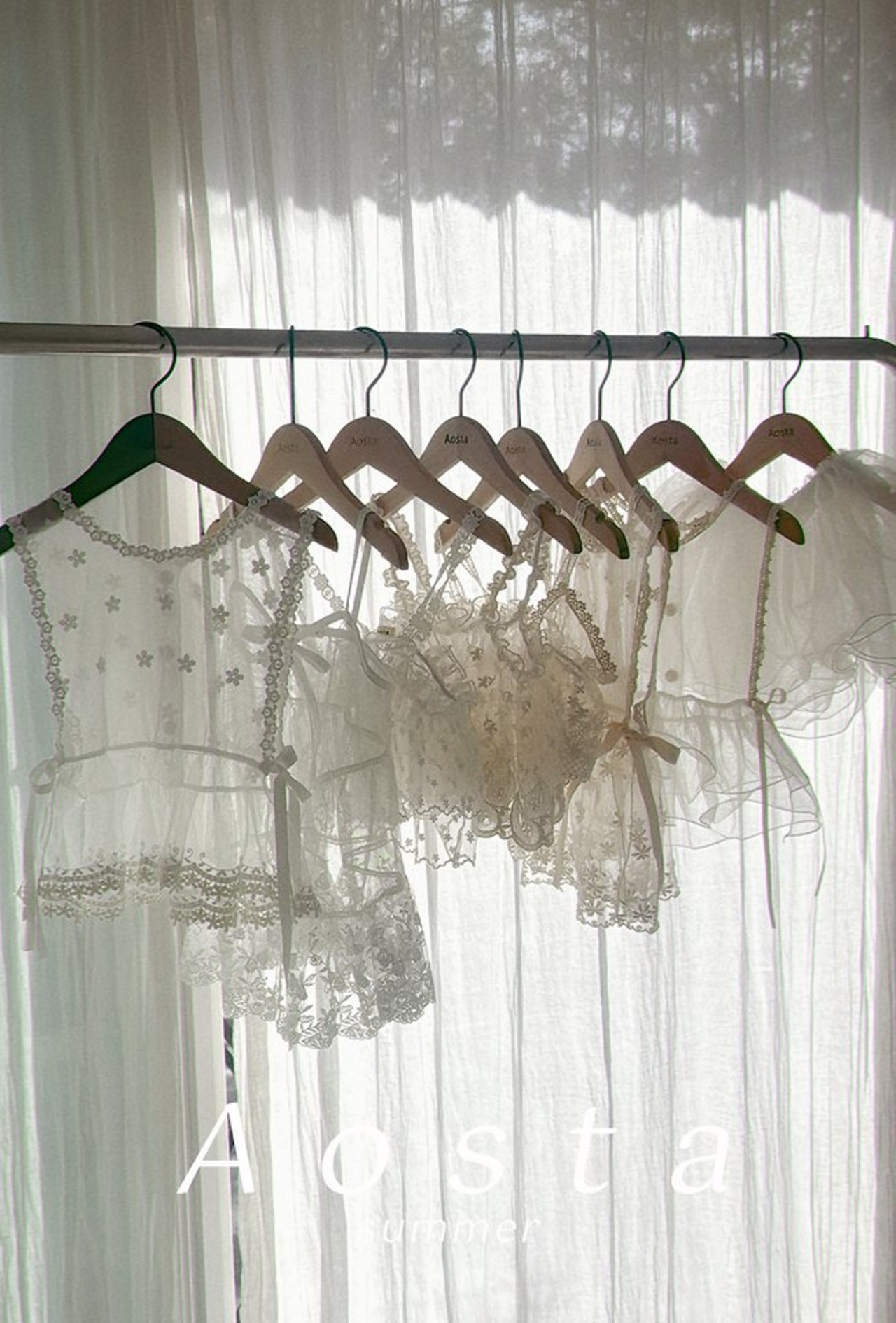 [Aosta] Lace Vest / [아오스타] 레이스베스트