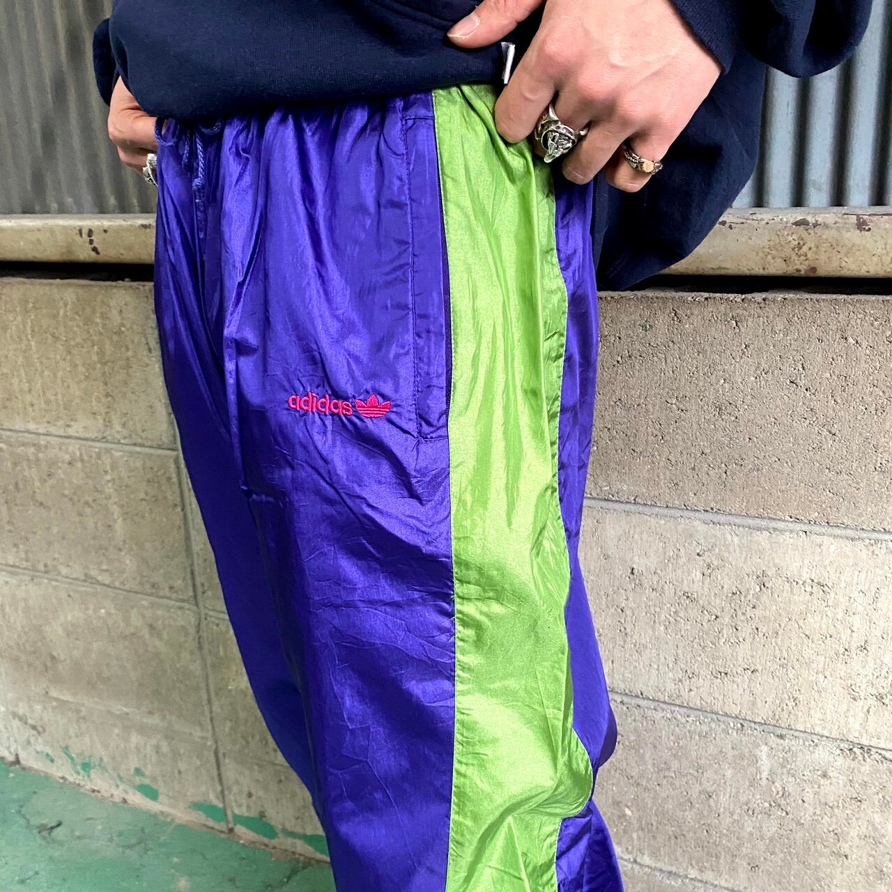 初号機カラー 80〜90年代 adidas アディダス ナイロンパンツ メンズM 