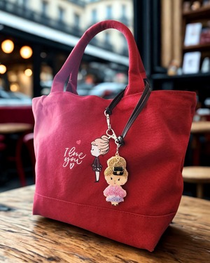 恋するアイリー❣️ビーズ刺繍ストラップ_シャンパンラテ