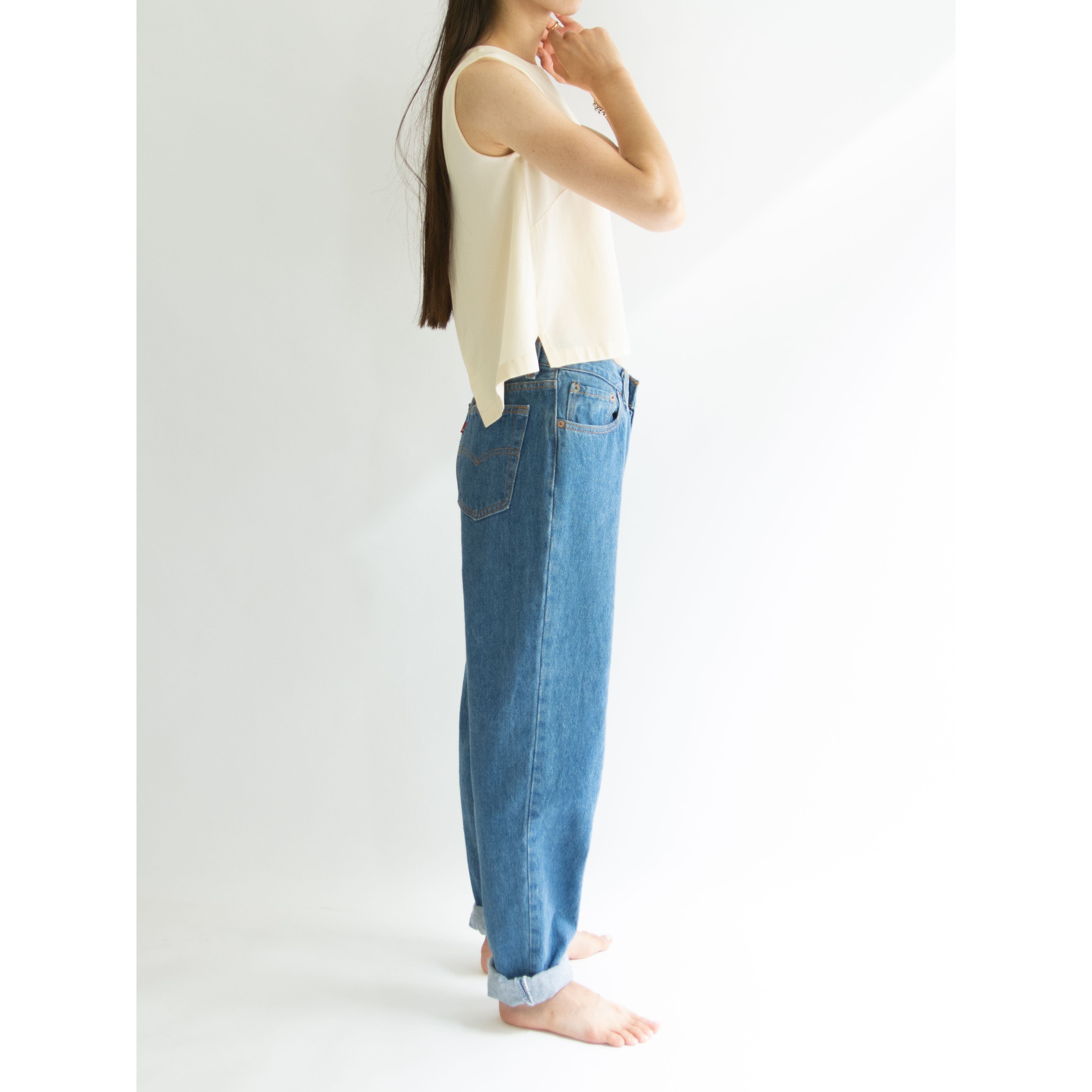 【CHANEL】Made in France 90's 100% Silk Sleeveless Blouse（シャネル フランス製シルクブラウス ノースリーブ）