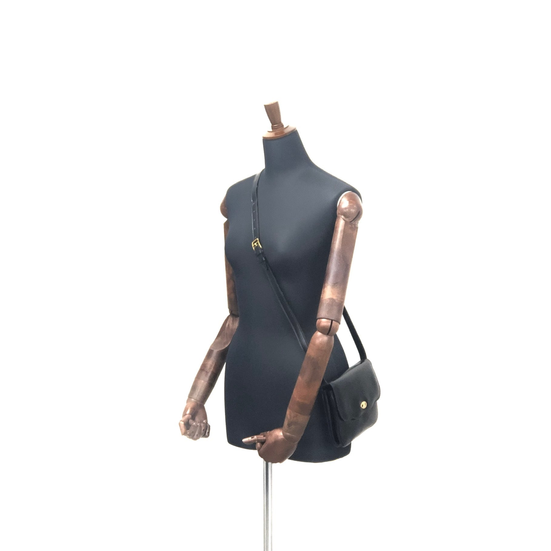 CELINE セリーヌ   ショルダーバッグ ブラック ブラゾン  レザー クロスボディ byue3n CELINE セリーヌ ブラゾン レザー クロスボディ ショルダーバッグ