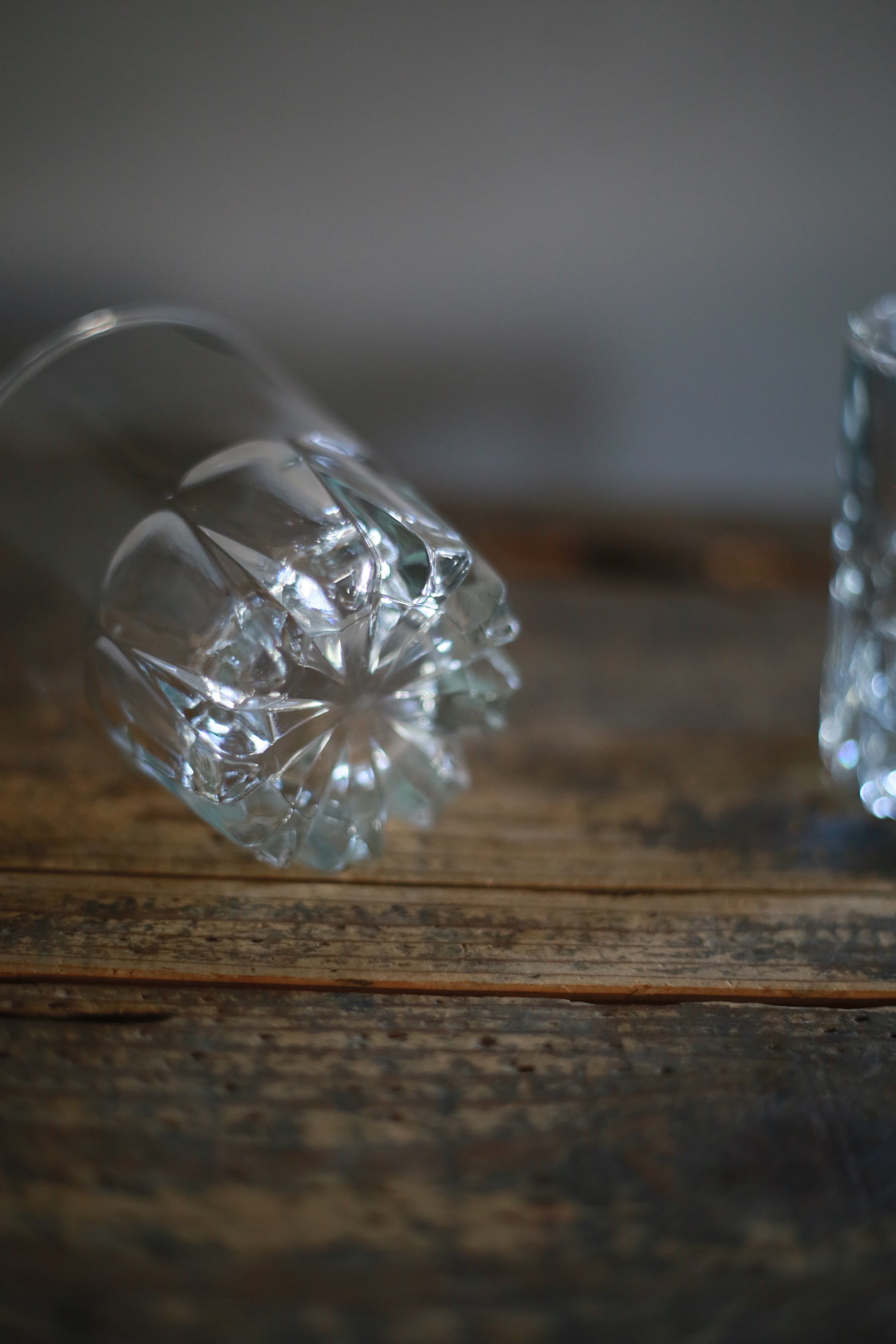 古いベルギーのロックグラス