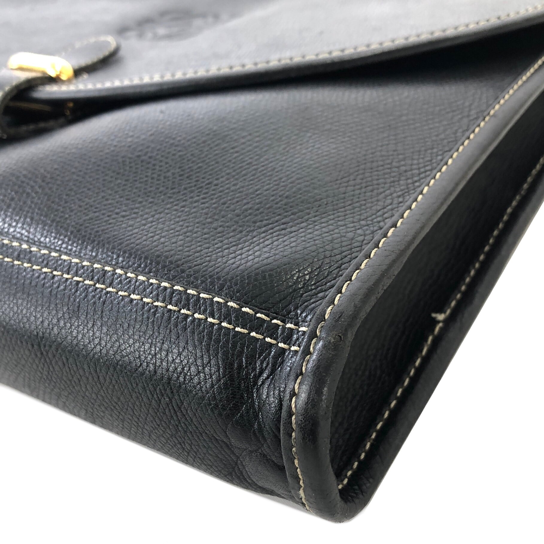 ロエベ ショルダーバッグ アナグラム レザー 斜め掛け ブラック ヴィンテージ LOEWE ロエベ アナグラム フロントベルト エンボスレザー