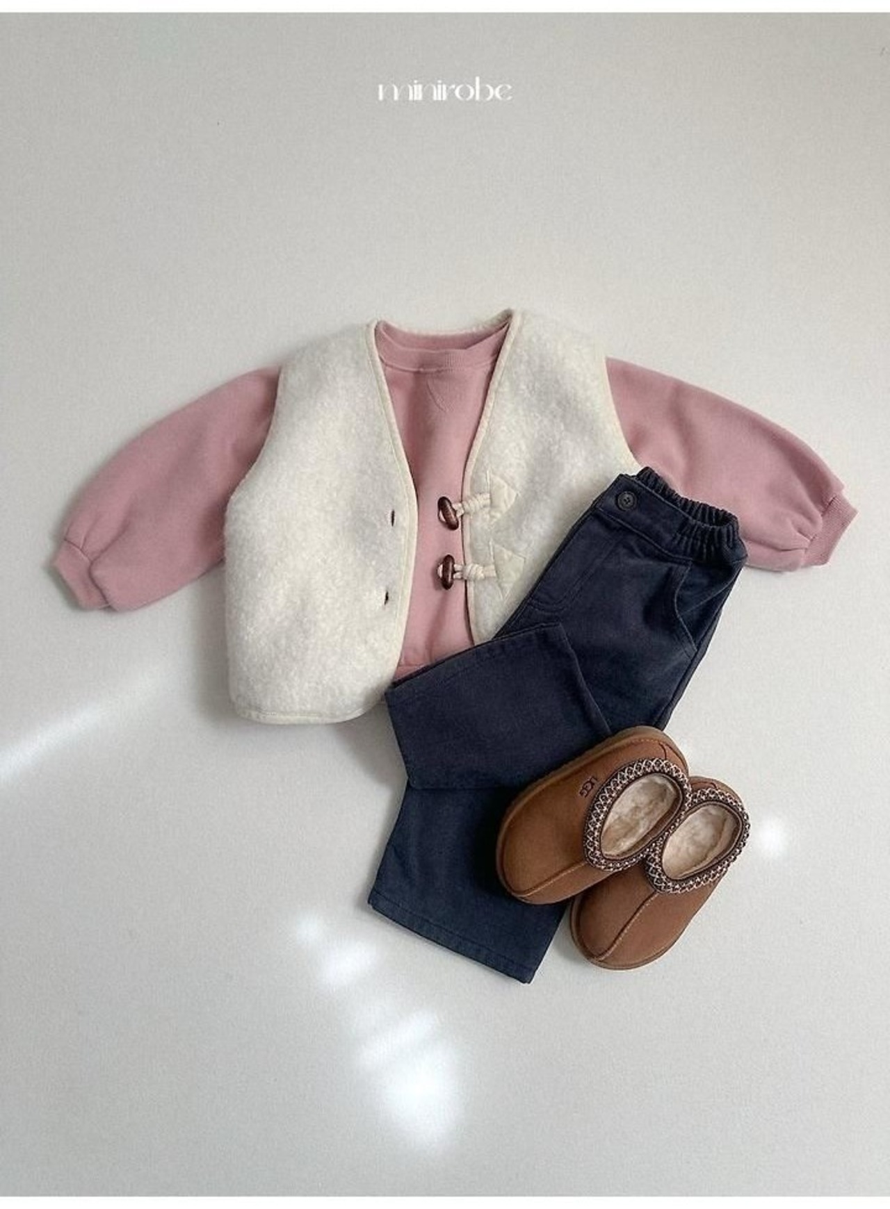 〖取寄〗韓国子供服 / 26winter / minirobe / ラグランラウンドトレーナー / キッズ *S~XL*