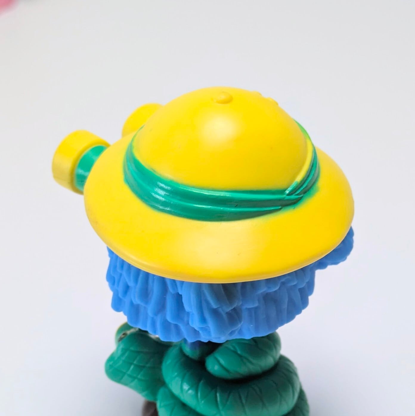♧☆VINTAGE 1989☆【 McDonald's / マクドナルド 】1989 McDonald's Happy Meal Toy "Funny Fry Friends" 『 Tracker (トラッカー) / 探検家』Happy Meal Toy / ミールトイ / フライキッズ / フライガイ / フライガール 〚アメリカン雑貨 アメトイ〛