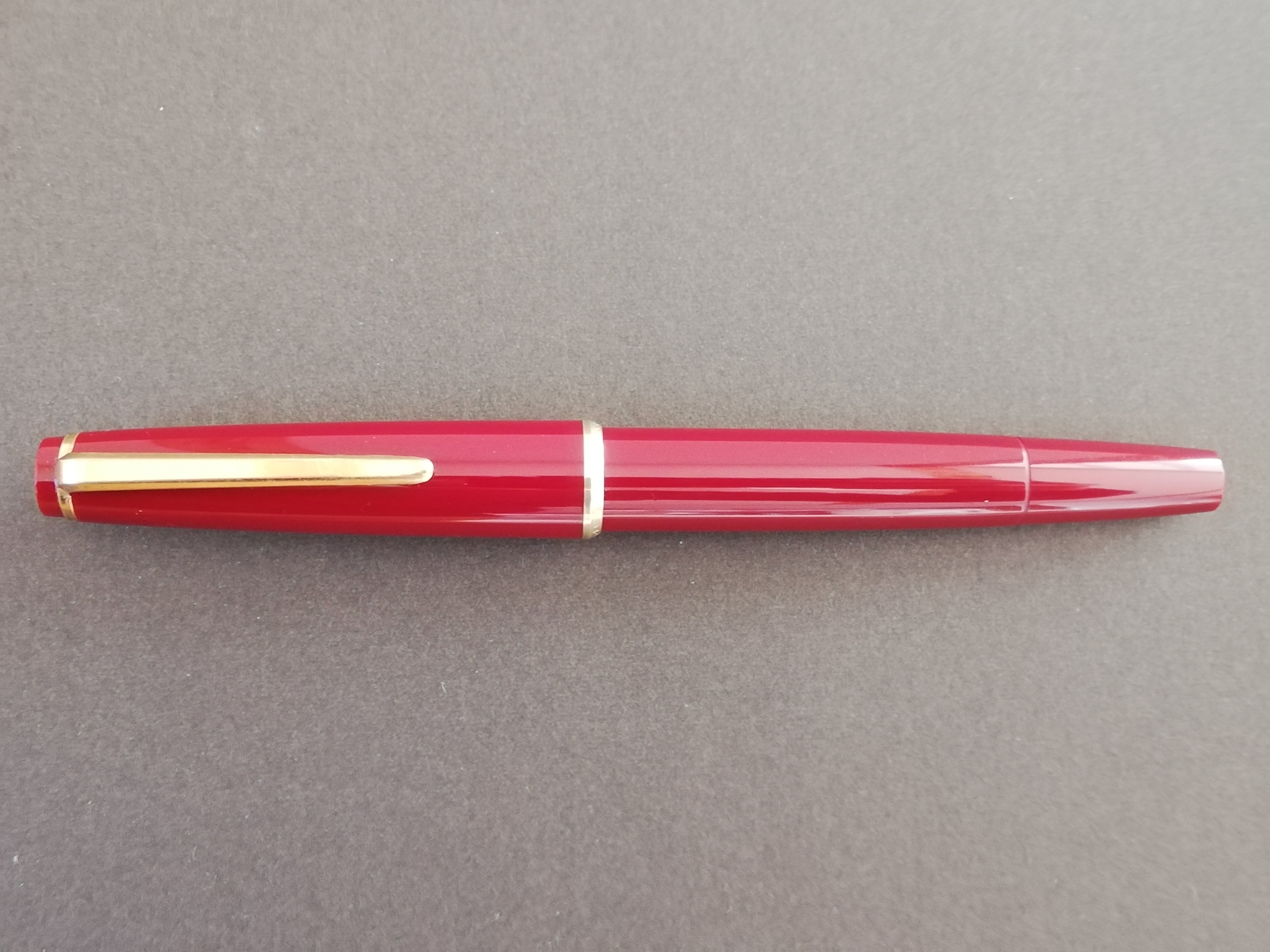60s モンブラン 34 ボルドー MONTBLANC 34 （細字） 14K 02219