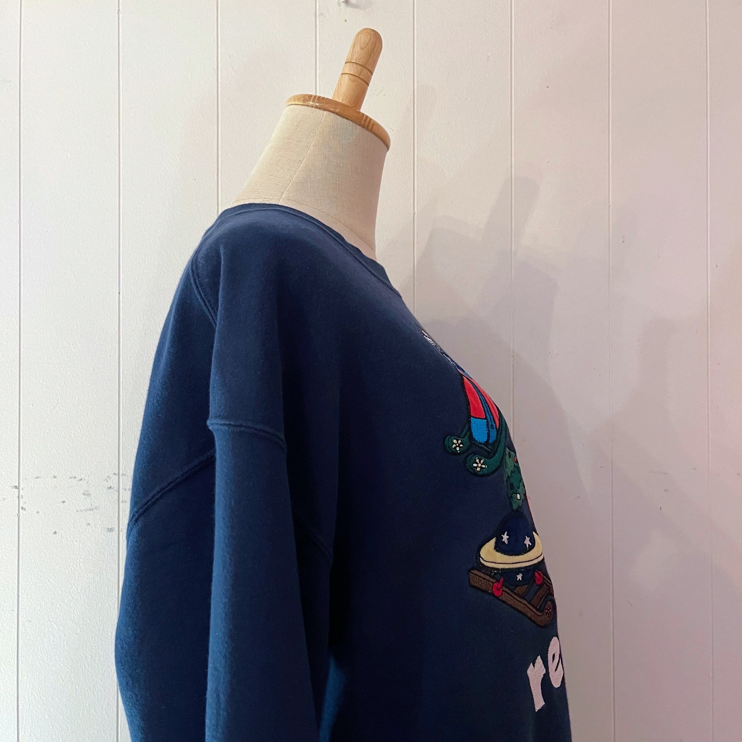 remoma / christmas embroidery sweat