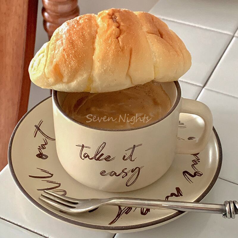 【CUP】英字柄アンティーク調マークカップ&プレートセット