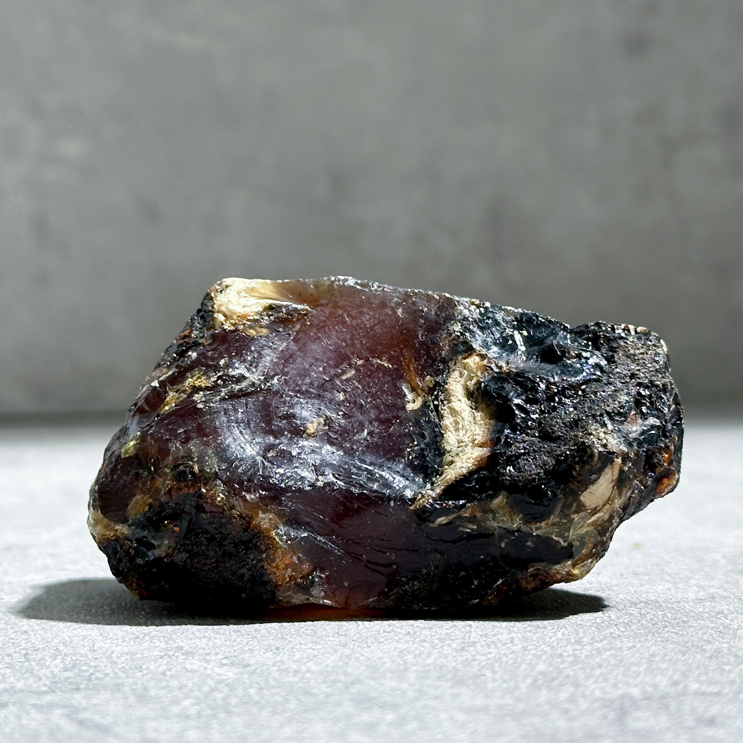 天然琥珀ブルーアンバー72◇ Blue Amber ◇ 天然石・鉱石