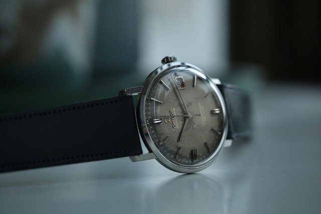 【OMEGA】1964年製 オメガ 『シーマスター・デビル』デイト 中期  グレー＆シルバーレターダイヤル  グレーフェード・エイジング  ”mist” 自動巻き   / Vintagewatch / Seamaster DE VILLE / Cal. 562 / Gray dial