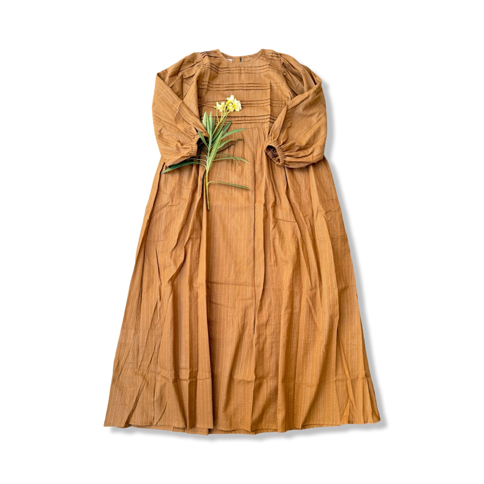 saruche 南インドコットン ピンタックパフスリーブワンピース CHA