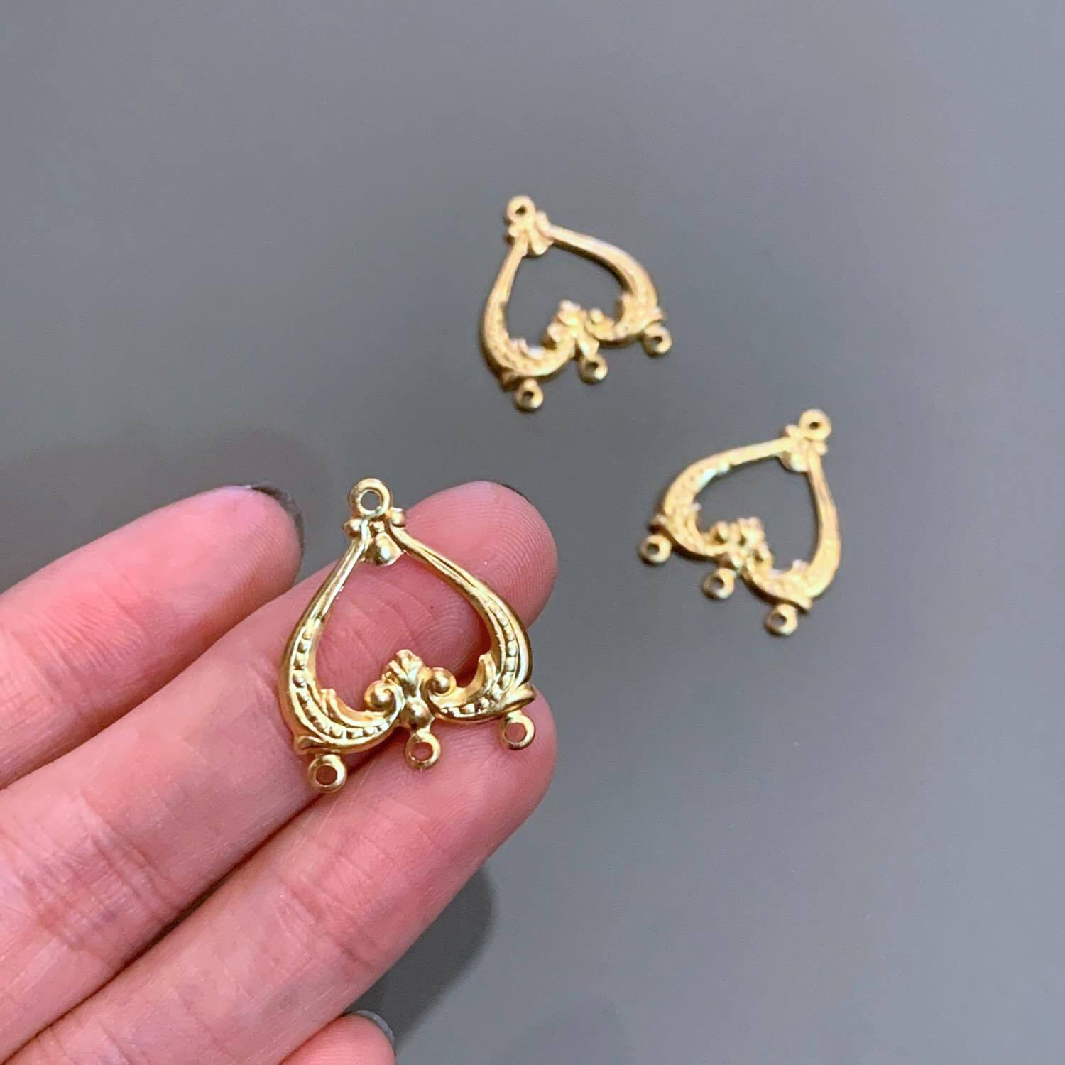 〈最終入荷〉USA真鍮 逆さハート型コネクターチャーム(下3カン)