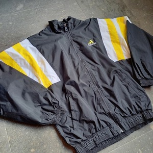 adidas ナイロンジャケット used [112077]
