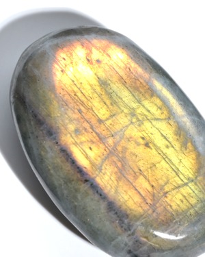 Labradorite ⭔ PALMSTONE